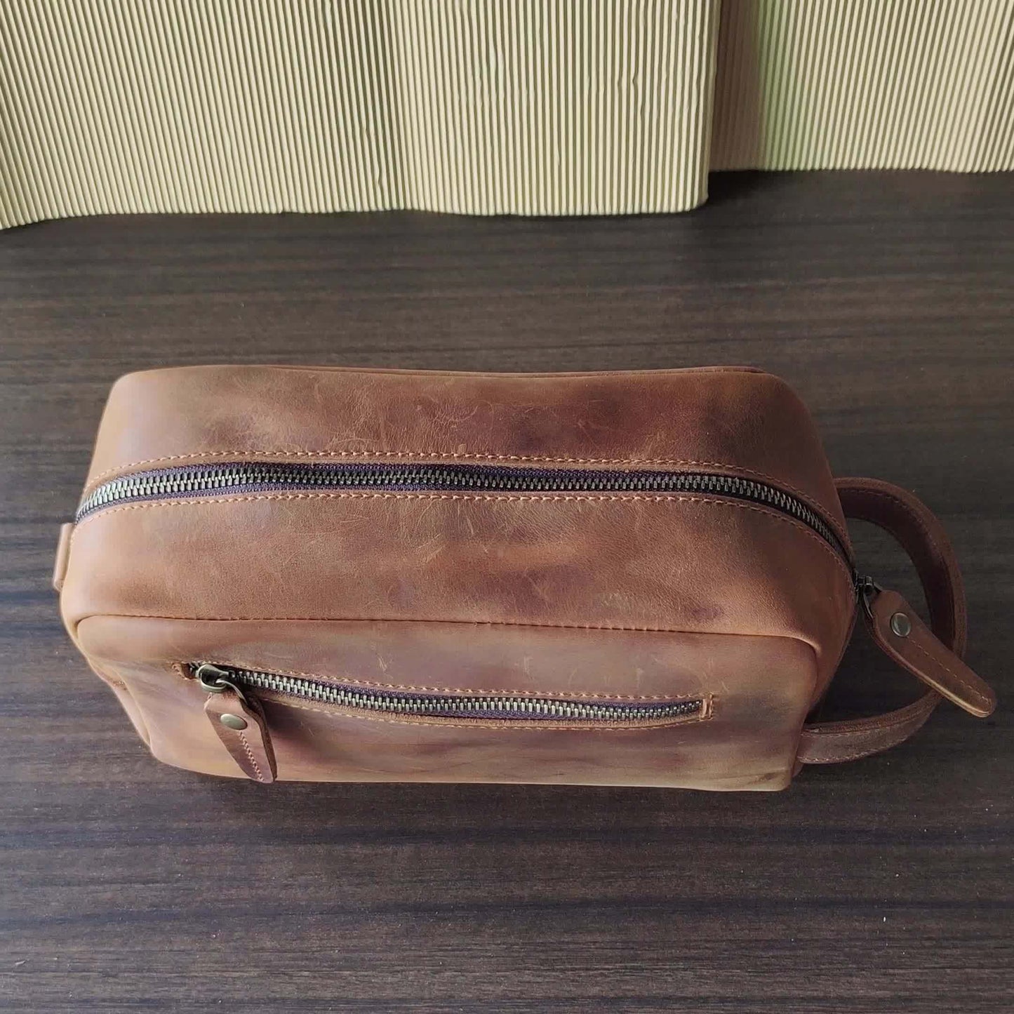 Men's Vintage Genuine Leather Make-Up Bag, Toiletry Bags